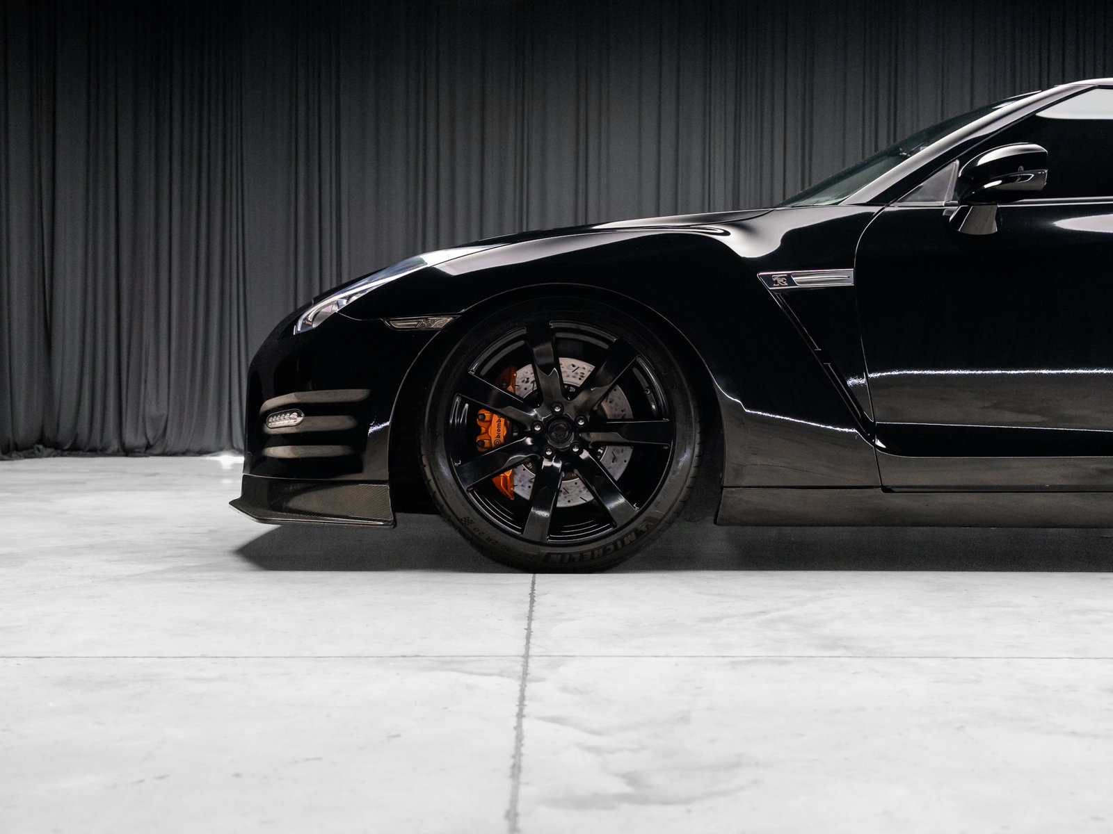 Used 2009 Nissan GT-R Premium AWD/4WD image 21
