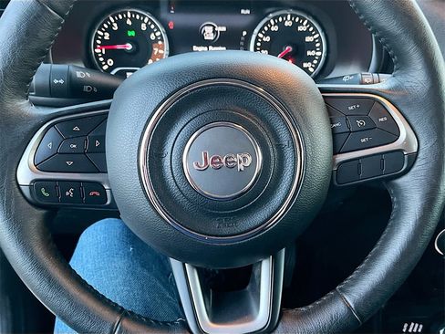 Used 2022 Jeep Renegade Latitude w/ Convenience Group image 11