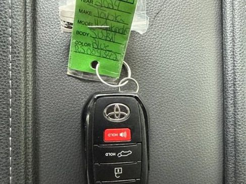 Used 2024 Toyota Grand Highlander AWD image 28
