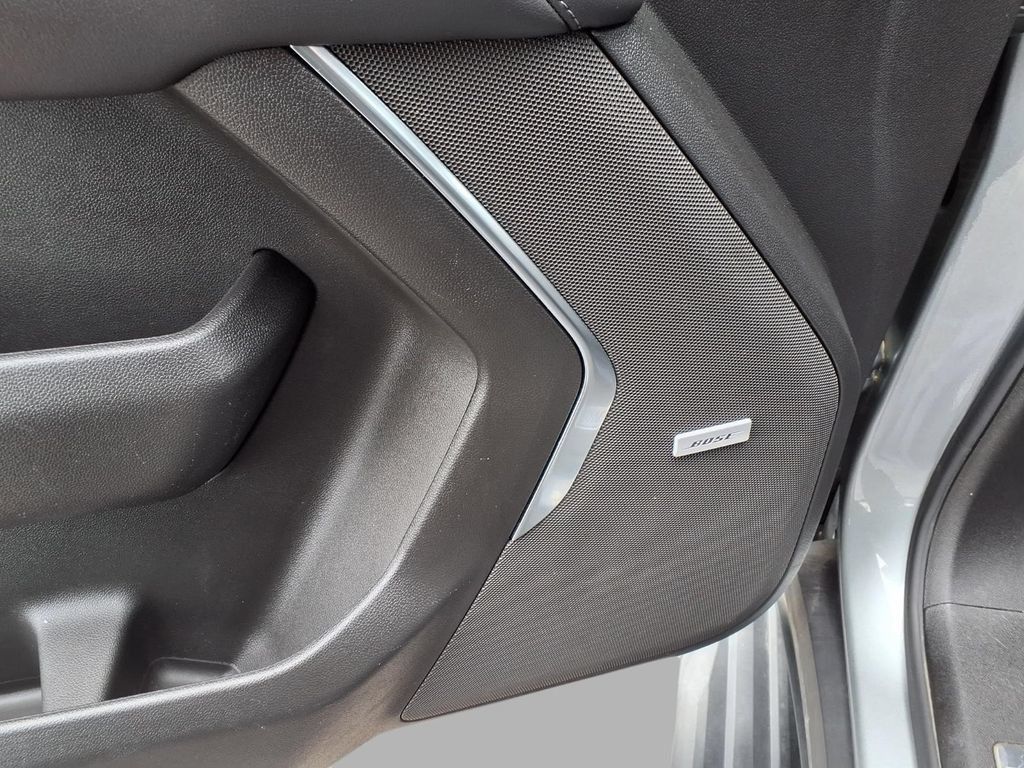 Used 2024 Chevrolet Tahoe LT AWD/4WD image 21