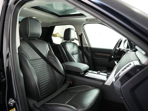 Used 2017 Land Rover Discovery HSE image 60