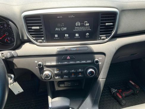 Used 2021 Kia Sportage S FWD image 12