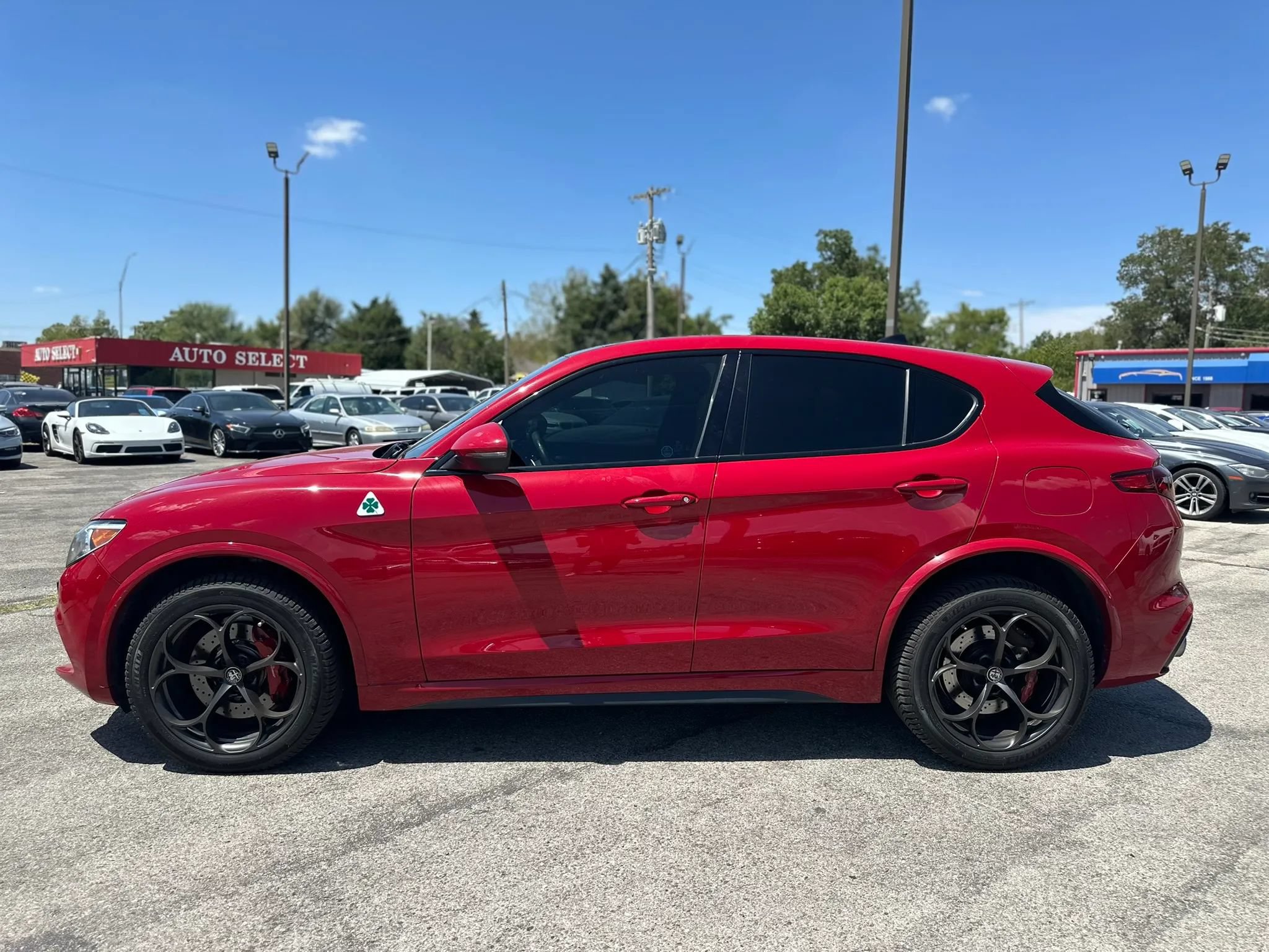 Used 2018 Alfa Romeo Stelvio Quadrifoglio w/ Convenience Package AWD/4WD image 9