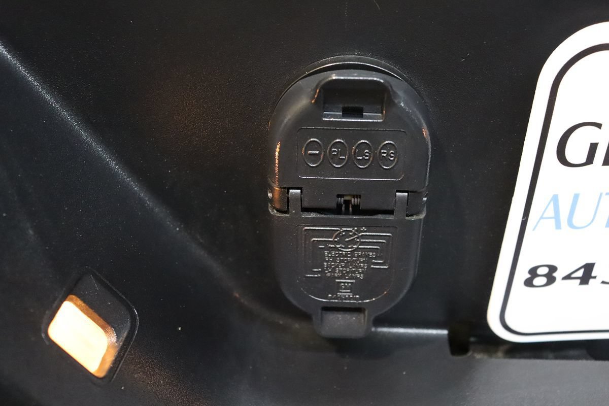 Used 2024 Chevrolet Silverado 1500 RST AWD/4WD image 26