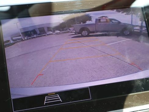 Used 2022 Chevrolet Malibu LT FWD image 7