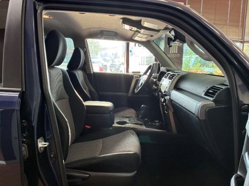 Used 2020 Toyota 4Runner SR5 image 35