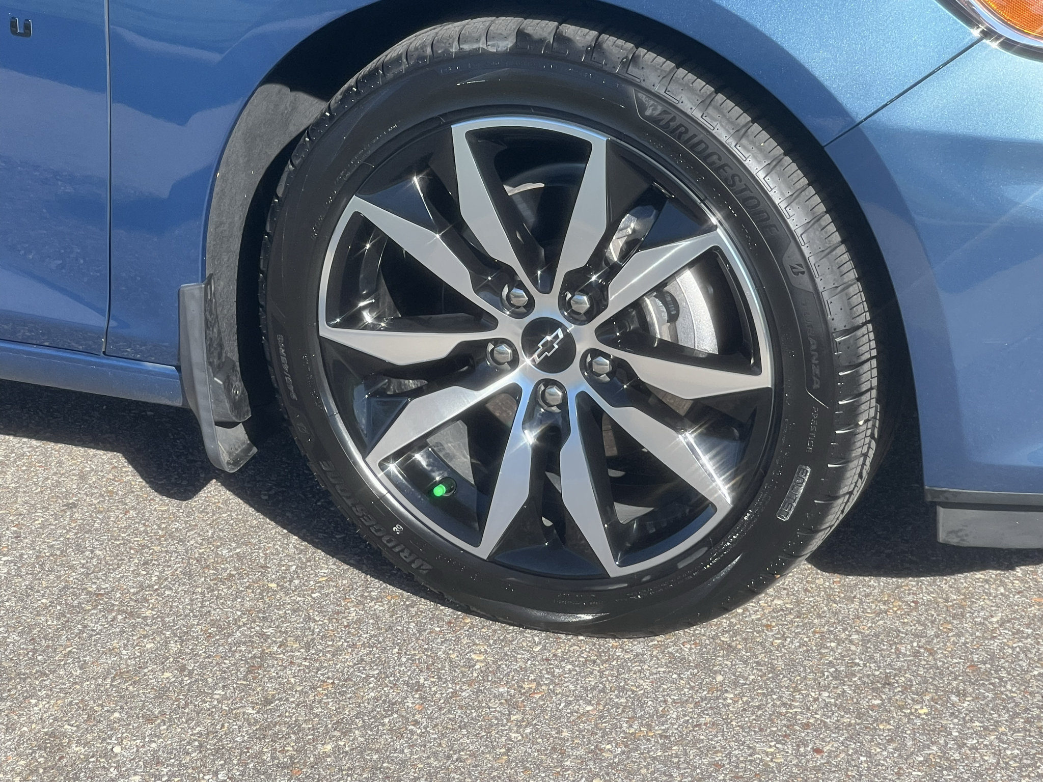 Used 2024 Chevrolet Malibu RS FWD image 12