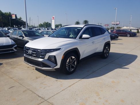 New 2026 Hyundai Tucson SEL FWD image 3