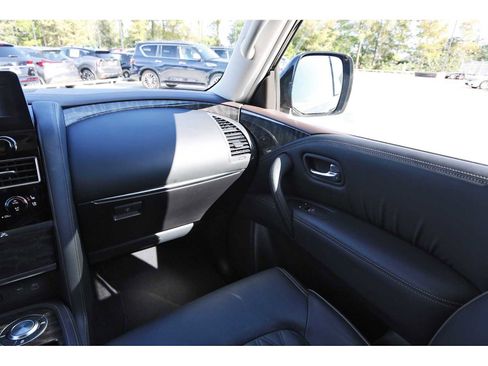 Used 2024 Nissan Armada Platinum w/ Captain's Chairs Package image 8
