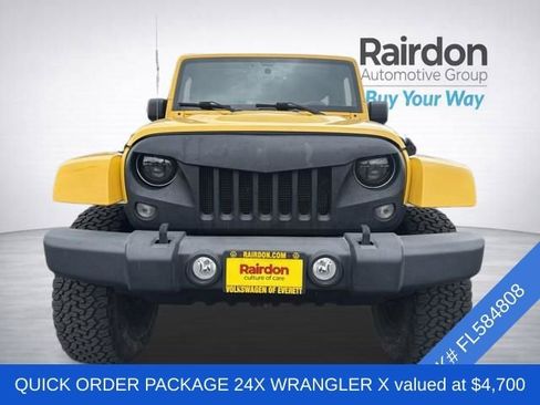 Used 2015 Jeep Wrangler Unlimited Sahara AWD/4WD image 2