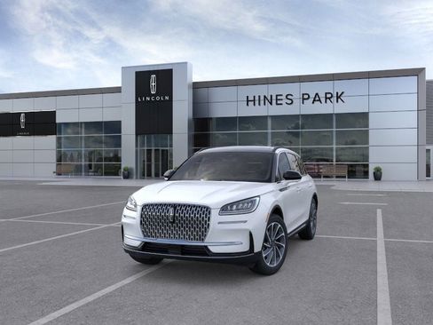 New 2026 Lincoln Corsair Premiere image 2