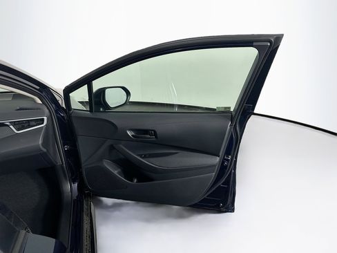 Used 2026 Toyota Corolla LE image 31