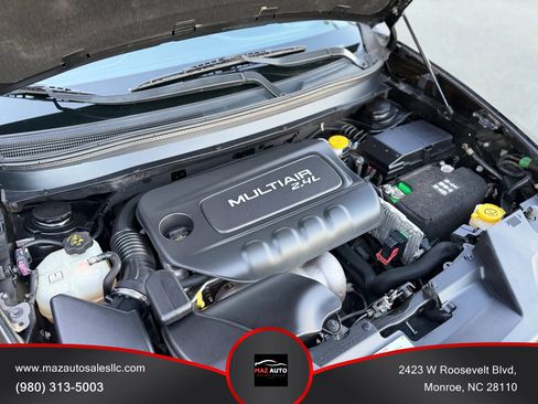 Used 2017 Jeep Cherokee Sport image 18