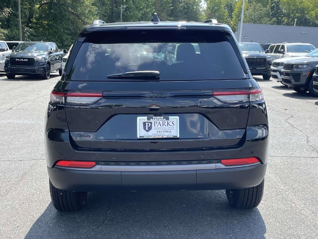 New 2027 Jeep Grand Cherokee 4WD image 7