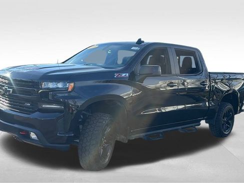 Used 2019 Chevrolet Silverado 1500 LT Trail Boss image 3