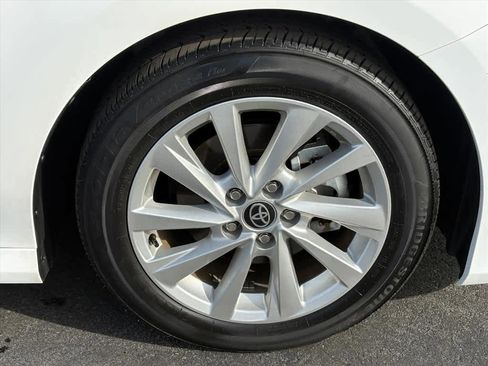 Used 2023 Toyota Camry LE image 32