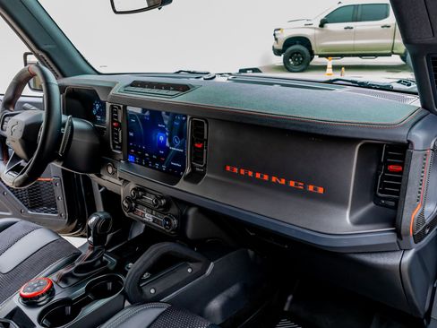 Used 2025 Ford Bronco Raptor AWD/4WD image 17