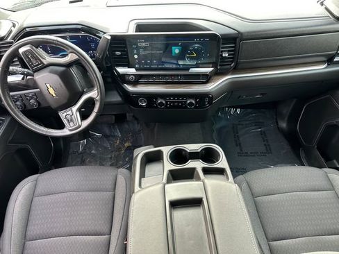 Used 2022 Chevrolet Silverado 1500 LT image 18