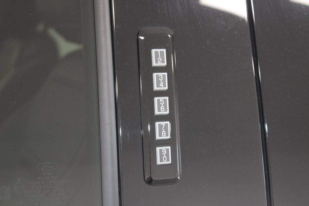 Used 2024 Ford F150 Raptor AWD/4WD image 22