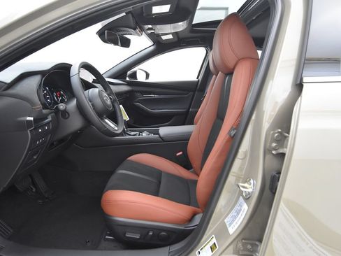 Certified 2025 MAZDA MAZDA3 Carbon AWD/4WD image 28