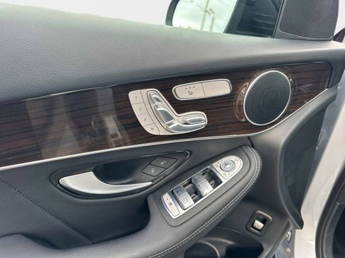 Used 2022 Mercedes-Benz GLC 300 image 14