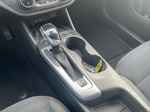 Used 2025 Buick Envista Preferred w/ Convenience I Package image 19