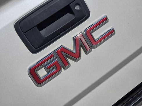 Used 2014 GMC Sierra 1500 SLE w/ Texas SLE Value Package image 10