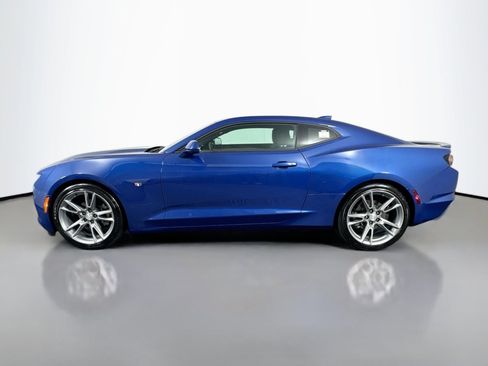 Used 2019 Chevrolet Camaro LT w/ RS Package image 9