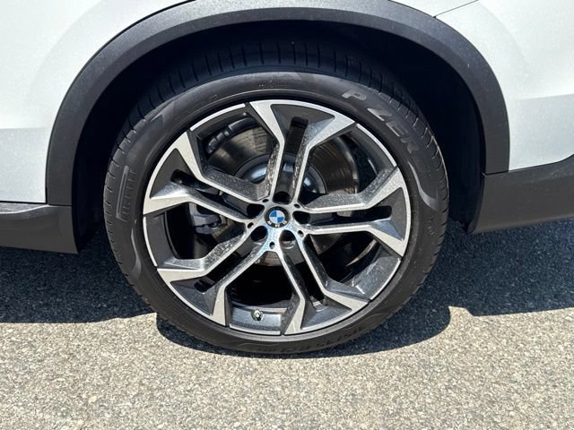 Used 2026 BMW X5 xDrive50e w/ Premium Package AWD/4WD image 14