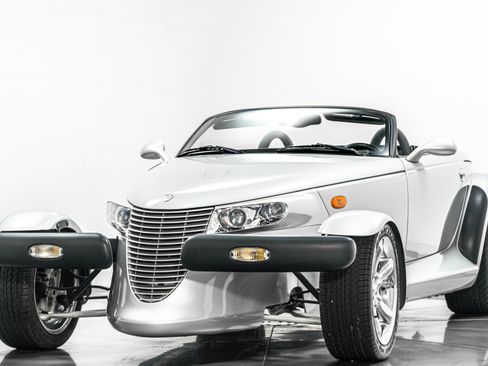 Used 2000 Plymouth Prowler image 5