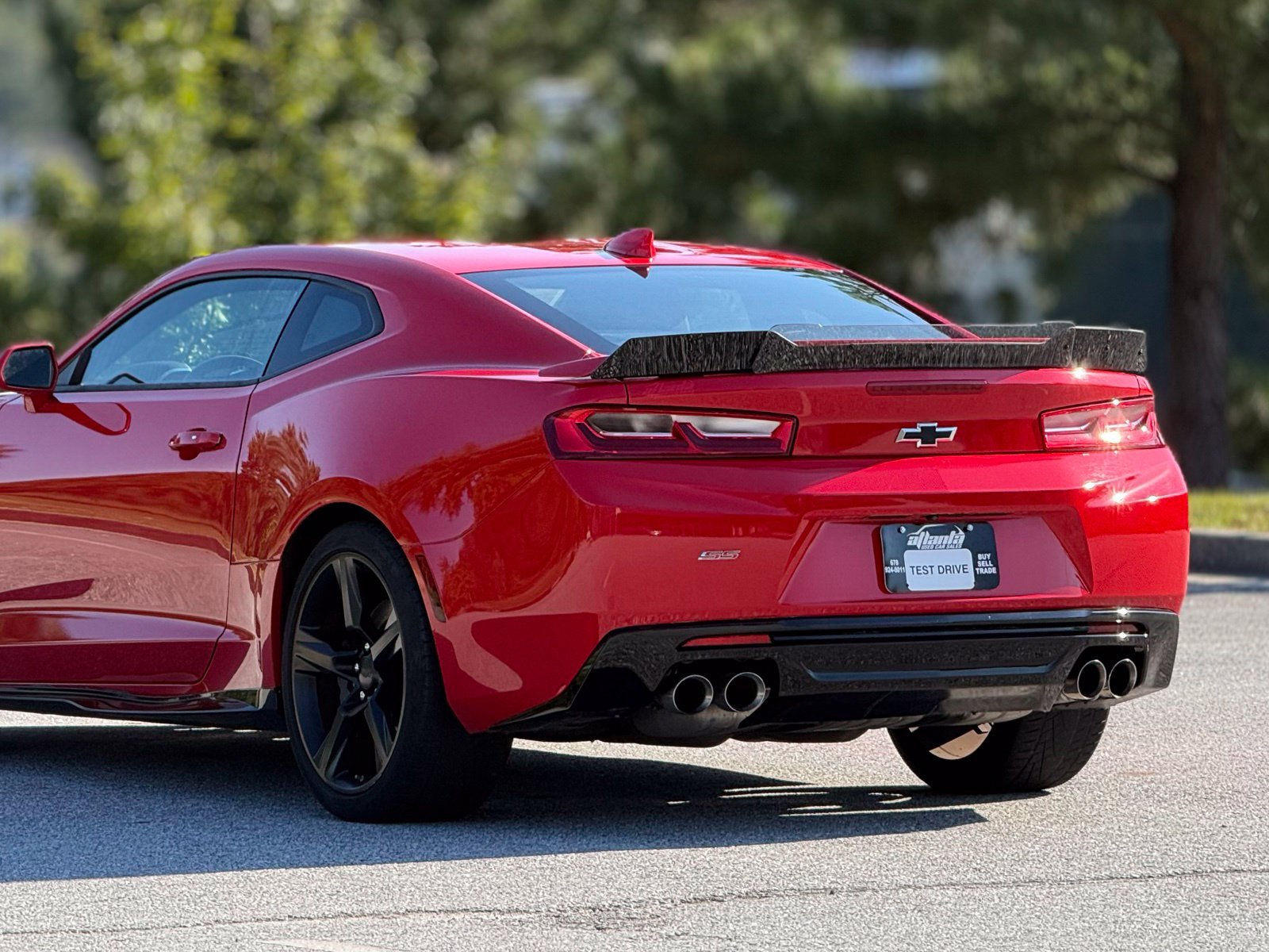 Used 2018 Chevrolet Camaro SS RWD image 42