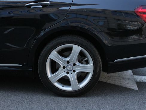 Used 2015 Mercedes-Benz E 350 4MATIC Sedan image 10