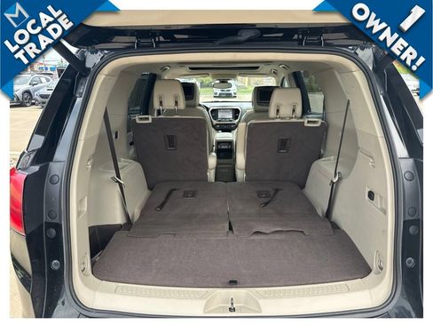 Used 2018 GMC Acadia Denali w/ Technology Package AWD/4WD image 37