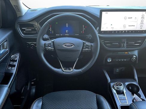 Used 2023 Ford Escape SE image 5