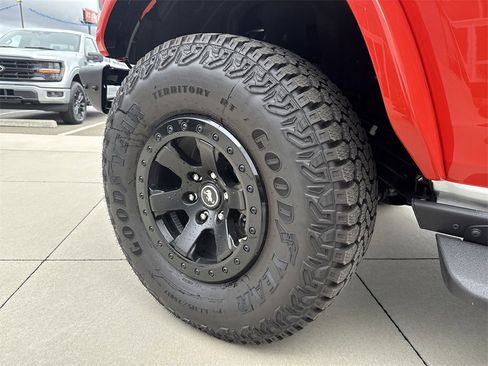 Used 2025 Ford Bronco Stroppe Edition image 11