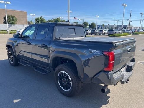 Used 2025 Toyota Tacoma TRD Off-Road w/ TRD Off Road Upgrade Package image 6