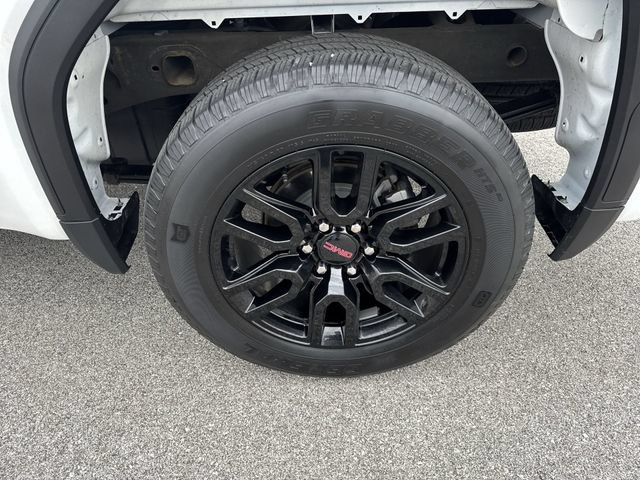 Used 2023 GMC Sierra 1500 Elevation AWD/4WD image 32