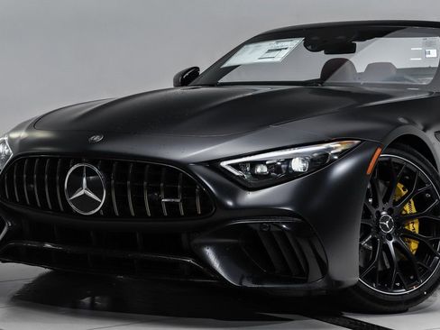 New 2026 Mercedes-Benz SL 63 AMG 4MATIC image 2