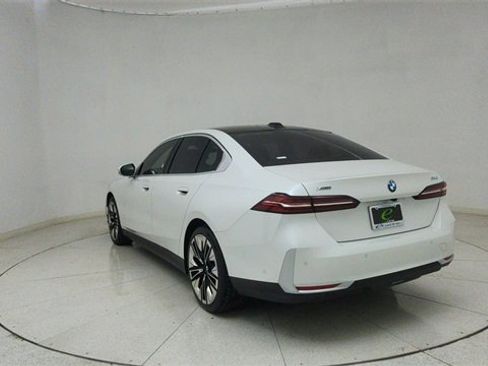 Used 2025 BMW 540i xDrive image 72