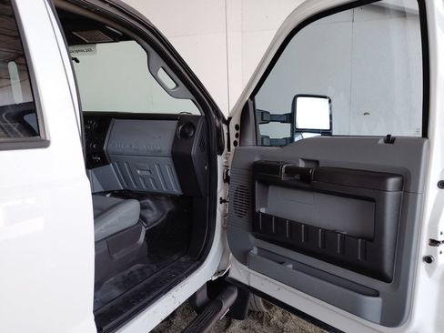 Used 2016 Ford F450 XL w/ Power Equipment Group RWD image 7
