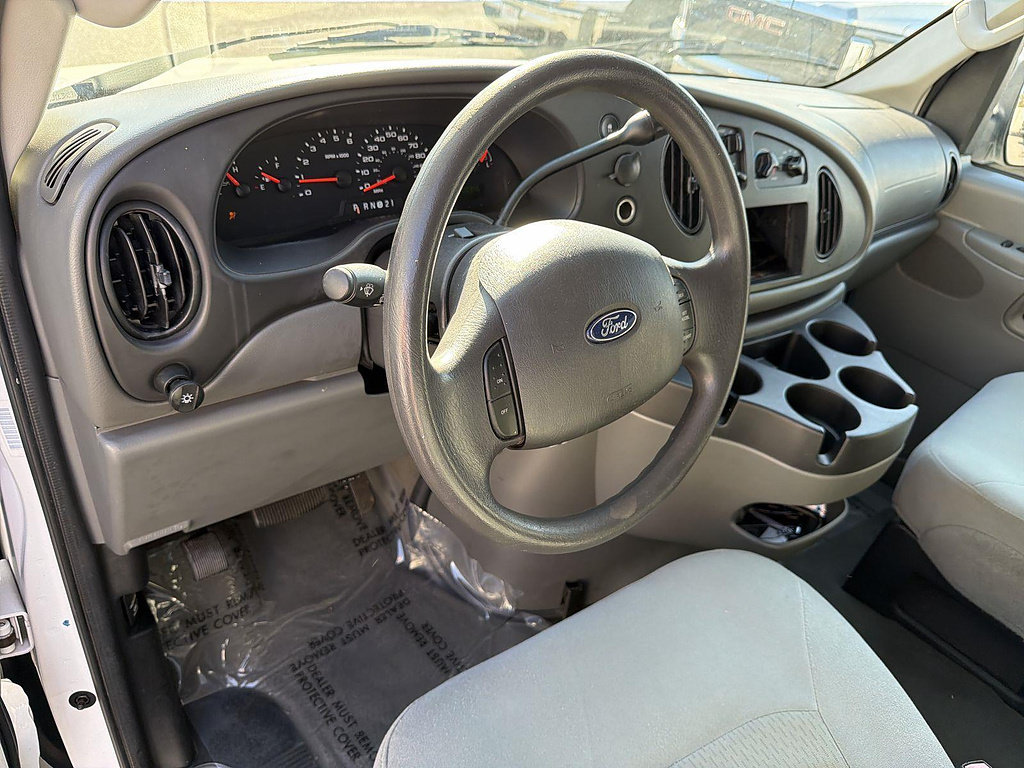 Used 2008 Ford E-350 and Econoline 350 XLT RWD image 9