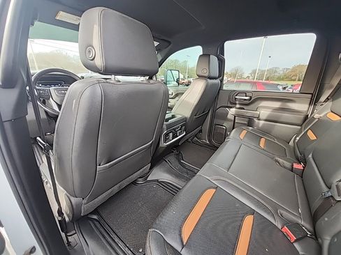 Used 2023 GMC Sierra 2500 AT4 w/ AT4 Preferred Package image 15
