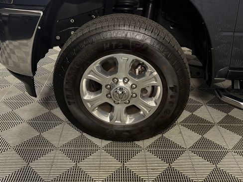 Used 2025 RAM 2500 Big Horn AWD/4WD image 12