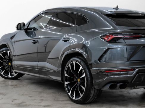 Used 2020 Lamborghini Urus image 15