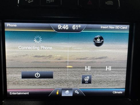 Used 2015 Ford F150 Platinum w/ Equipment Group 701A Luxury image 3