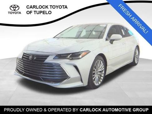 Used 2021 Toyota Avalon Limited image 1
