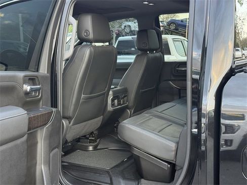 Used 2023 GMC Sierra 2500 Denali w/ Denali Black Diamond Edition image 28