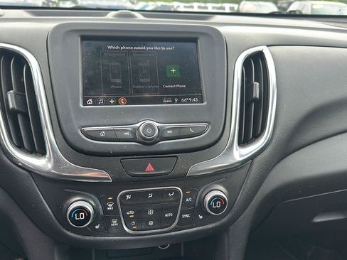 Used 2020 Chevrolet Equinox LT w/ Driver Convenience Package AWD/4WD image 8