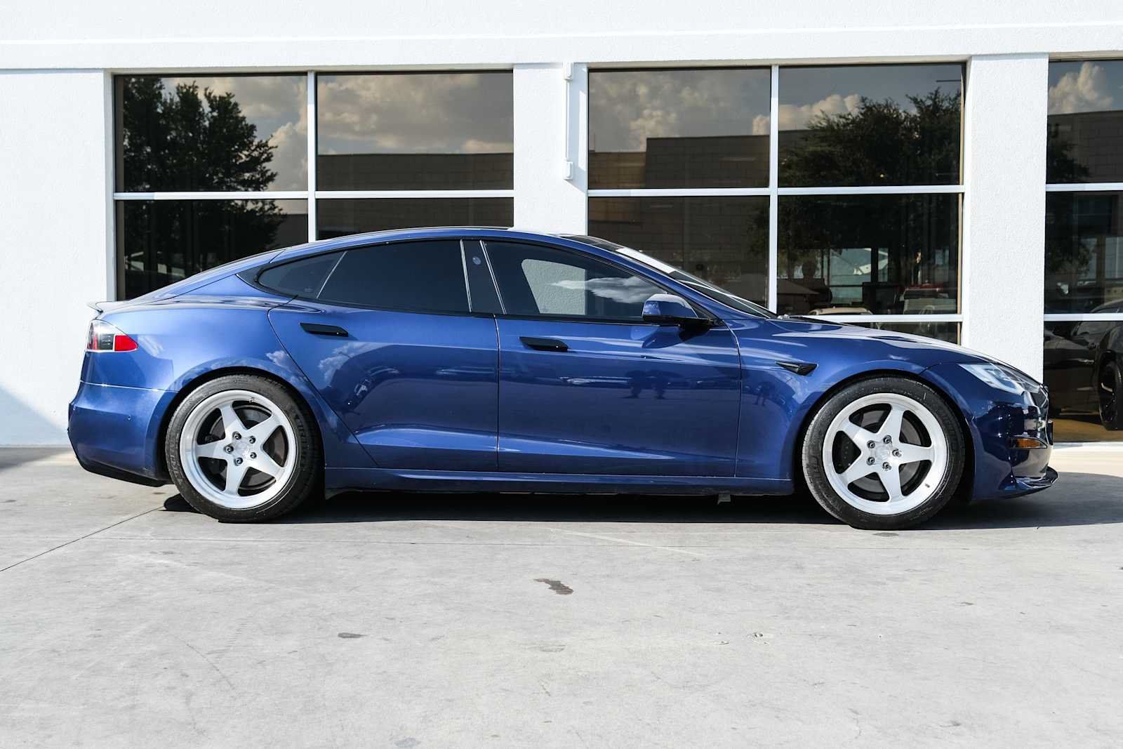 Used 2021 Tesla Model S Plaid AWD/4WD image 7