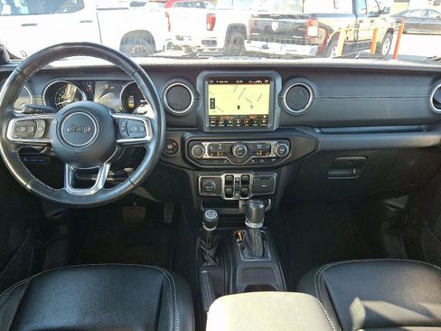 Used 2022 Jeep Wrangler Unlimited Sahara w/ Cold Weather Group image 12